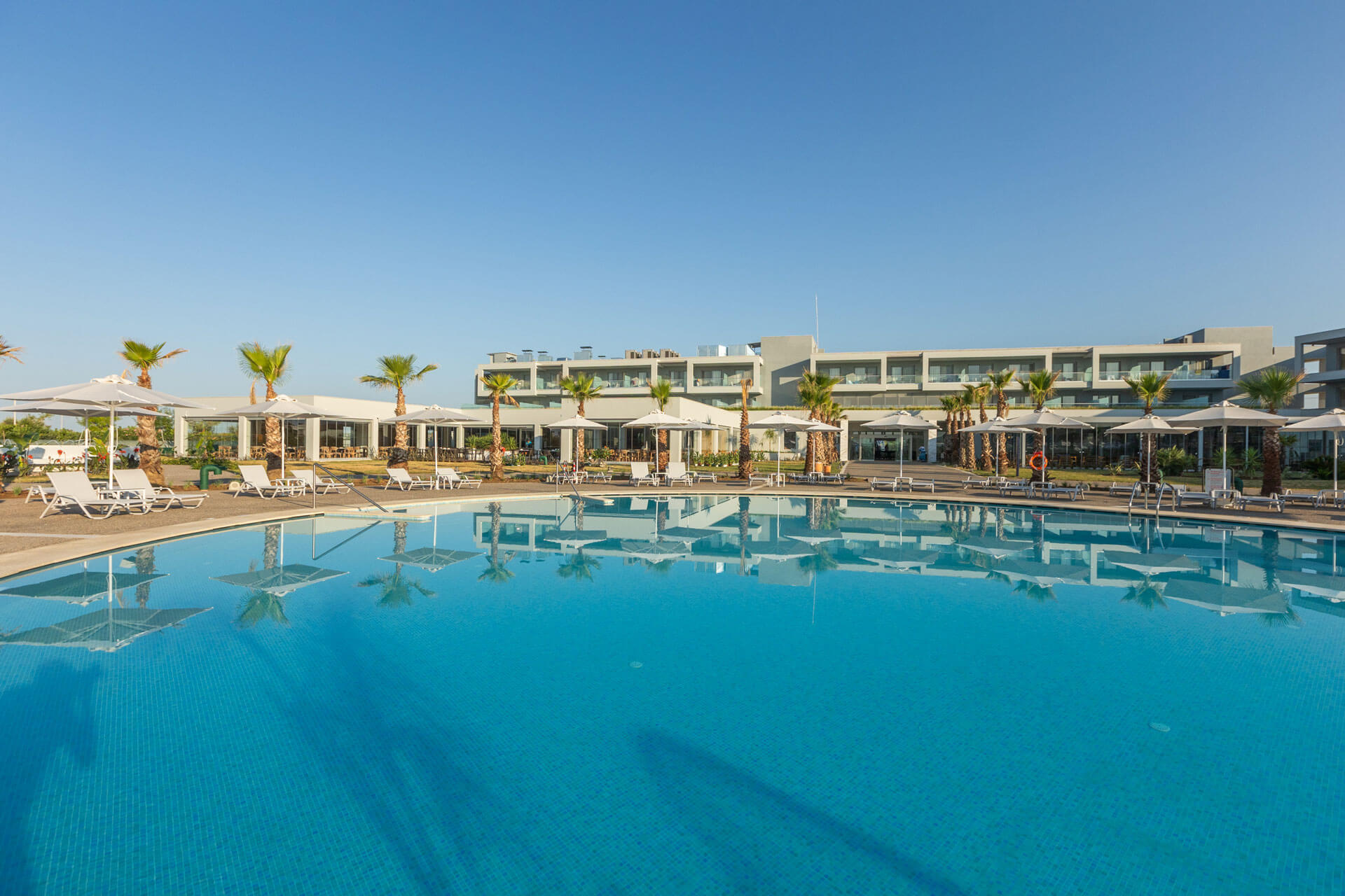 Ранни записвания: 5 нощувки, All Inclusive в хотел Blue Lagoon Queen 5*, Халкидики, Гърция през Септември! Дете до 12.99г. – безплатно!