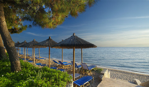 5 нощувки със закуски и вечери в хотел Portes Beach 4*, Халкидики, Гърция през Юли! Дете до 11.99г. – безплатно!